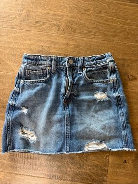 Girl’s Denim Distressed Mini Skirt, The Gap, size 12, adjustable waist